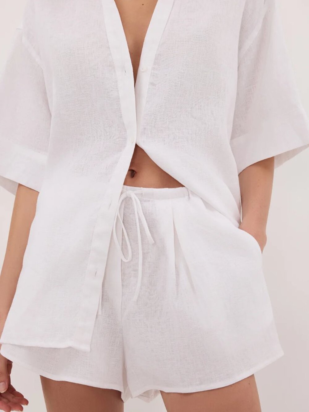 DISSH | Helena White Linen Short - Picture 5 of 6